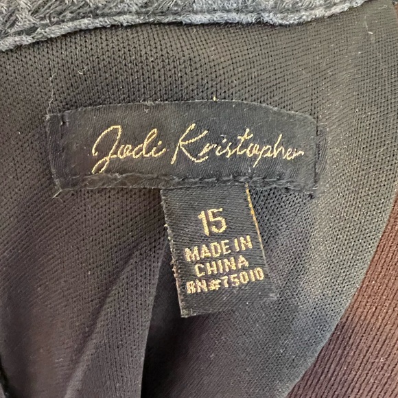 Dress - Picture 5 of 5